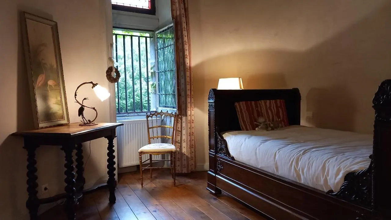 Bed & Breakfast Chateau De Bessonnies